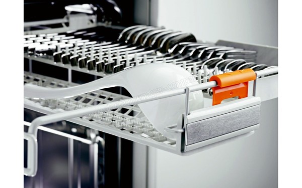 MIELE G 4942 SCi BB - Vue du tiroir sup&eacute;rieur (cr&eacute;dit : Boulanger)