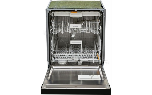 MIELE G 4942 SCi NR - Vue de l'int&eacute;rieur (cr&eacute;dit : Boulanger)