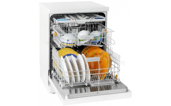 MIELE G 5100 SC - Vue de l'int&eacute;rieur 1 (cr&eacute;dit : Darty)