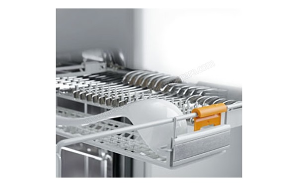 MIELE G 5670 SCVi - Vue du panier sup&eacute;rieur