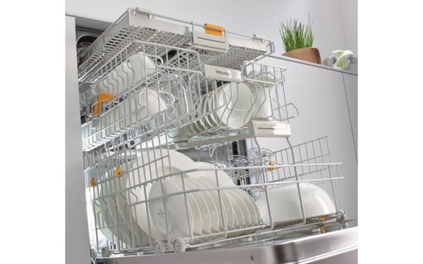 MIELE G 6260 SCVi - Vue de l'int&eacute;rieur 1 (cr&eacute;dit : Boulanger)