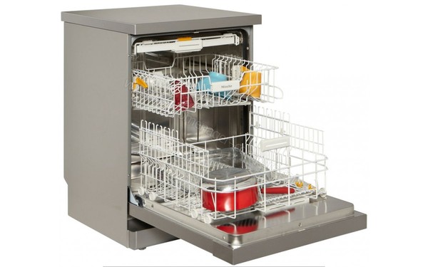 MIELE G 6300 SC Inox - Vue de l'int&eacute;rieur (cr&eacute;dit : Boulanger)