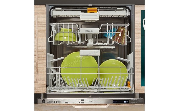 MIELE G 6360 SCVi - Vue de l'int&eacute;rieur 2 (cr&eacute;dit : Boulanger)
