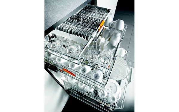 MIELE G 6410 Sci BR - Vue des paniers (cr&eacute;dit : Boulanger)