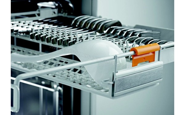MIELE G 6410 Sci BR - Vue du tiroir sup&eacute;rieur (cr&eacute;dit : Boulanger)