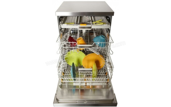 MIELE G 6410 SC Inox - Vue de l'int&eacute;rieur 1 (cr&eacute;dit : Boulanger)