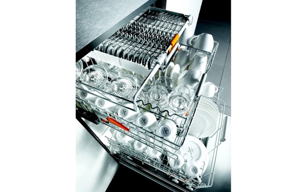 MIELE G 6410 SC - Vue de l'int&eacute;rieur (cr&eacute;dit : Boulanger)