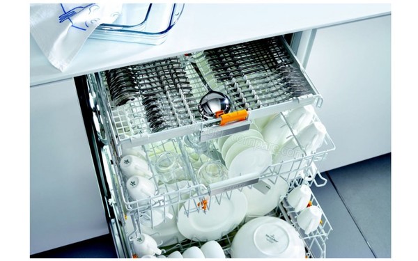 MIELE G 6470 SCVi - Vue de l'int&eacute;rieur03 (cr&eacute;dit : Boulanger)