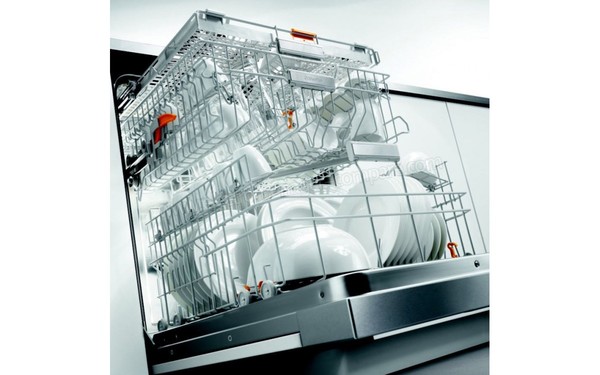 MIELE G 6900 Sci Inox - Vue de l'int&eacute;rieur 2 (cr&eacute;dit : Boulanger)