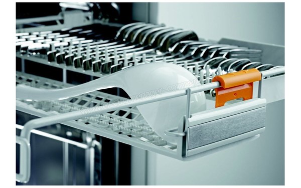 MIELE G 6900 Sci Inox - Vue du tiroir sup&eacute;rieur (cr&eacute;dit : Boulanger)