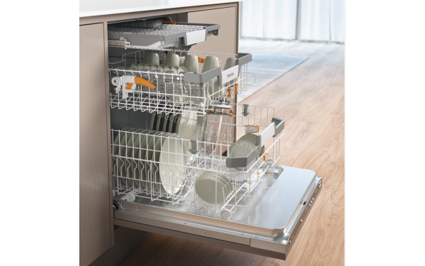 MIELE G 7281 SCVi - Vue des paniers