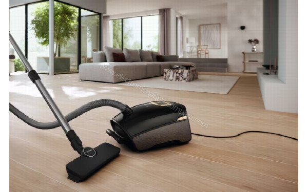 MIELE Guard L1 AllFloor Noir SUSF0 - Mise en situation