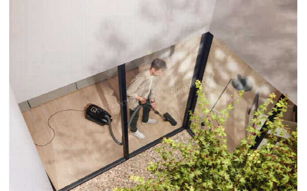 MIELE Guard L1 AllFloor Noir SUSF0 - Mise en situation