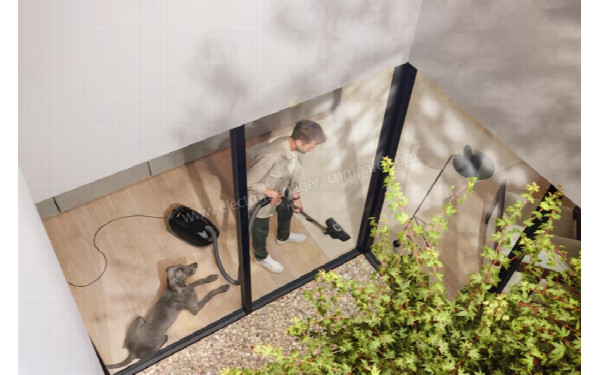 MIELE Guard M1 Cat & Dog Noir SVZF0 - Mise en situation