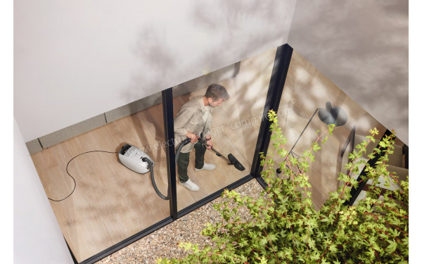 MIELE Guard M1 Parquet Flex Blanc SVTF0 - Mise en situation