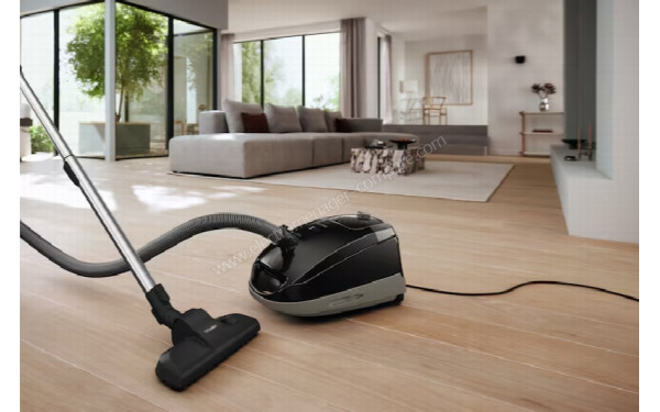 MIELE Guard S1 Noir STAF0 - Mise en situation