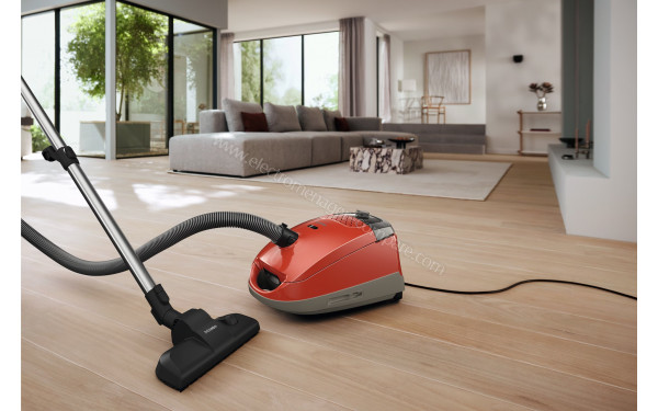 MIELE Guard S1 Junior Rouge STAF0 - Mise en situation