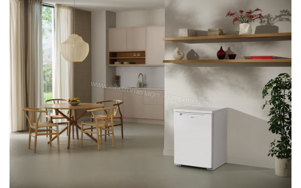 MIELE K 4002 D Blanc - Mise en situation