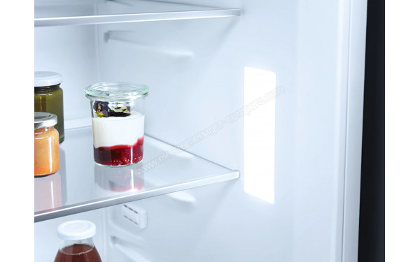 MIELE K 7325 E - Eclairage int&eacute;gr&eacute; de type LED