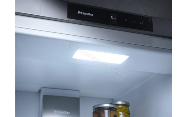MIELE K 7747 D - Eclairage int&eacute;gr&eacute; de type LED