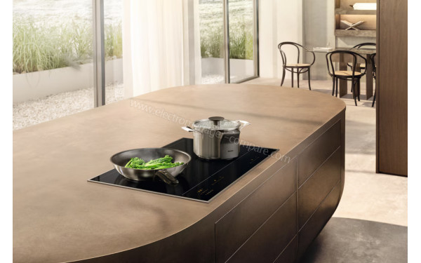 MIELE KM 8585-2 FR - Mise en situation