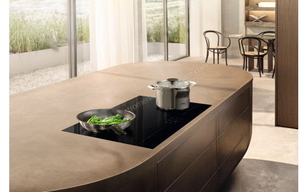 MIELE KM 8684-2 FL - Mise en situation