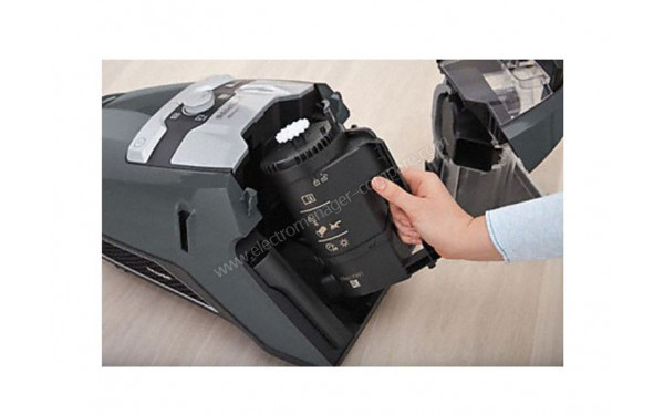 MIELE Blizzard CX1 Gris PowerLine SKRF5 - Mise en situation