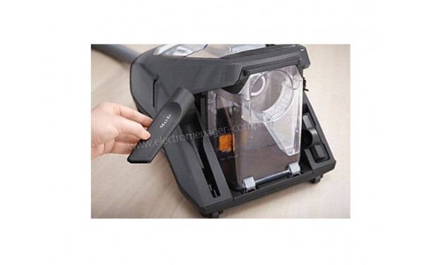 MIELE Blizzard CX1 Gris PowerLine SKRF5 - Mise en situation