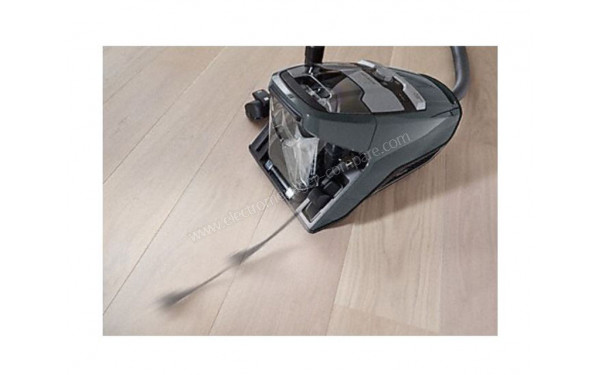 MIELE Blizzard CX1 Gris PowerLine SKRF5 - Mise en situation