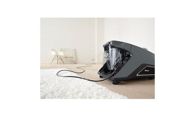 MIELE Blizzard CX1 Gris PowerLine SKRF5 - Mise en situation