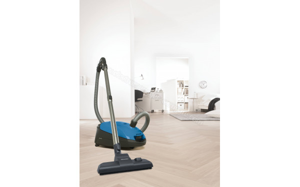 MIELE Classic C1 Bleu Tech Junior Powerline SBAF5 - Vue d'ensemble