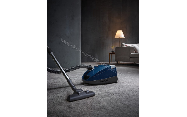 MIELE Compact C2 Bleu Powerline SDRF5 - Vue 3/4 gauche