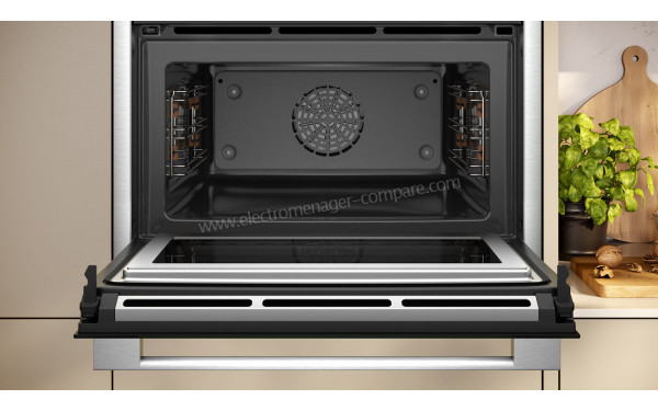 NEFF C24MS31N0 - Vue de l'int&eacute;rieur