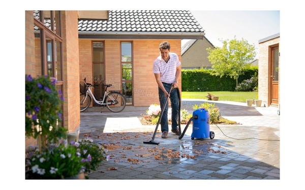 NILFISK Buddy II 18 - Appareil en usage ext&eacute;rieur