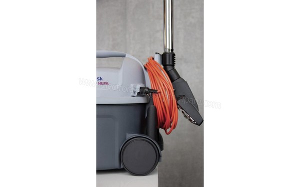 NILFISK VP300 HEPA - Rangement de la brosse