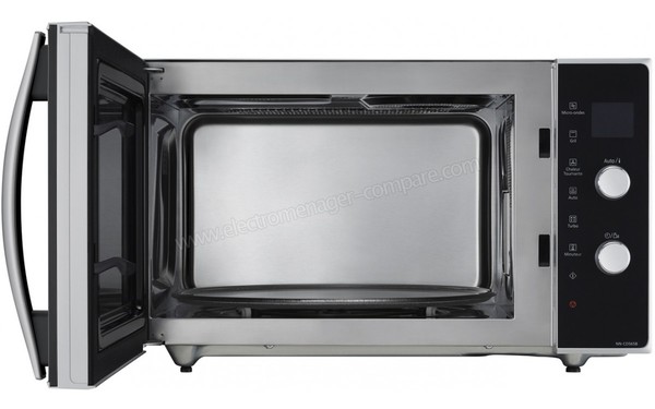 PANASONIC NN-CD565BEPG - Vue de face, porte ouverte (cr&eacute;dit : Darty)