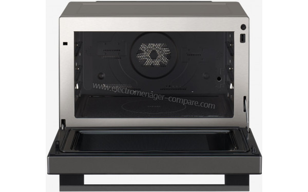 PANASONIC NN-CS88LBEPG - Vue de l'int&eacute;rieur