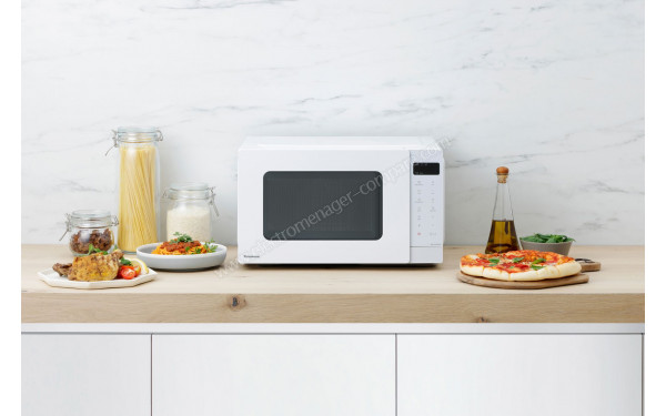 PANASONIC NN-K35NWMEPG - Mise en situation