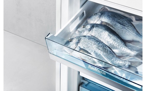 PANASONIC NR-BN34EW2-E - Compartiment cong&eacute;lation rapide FlashFreeze