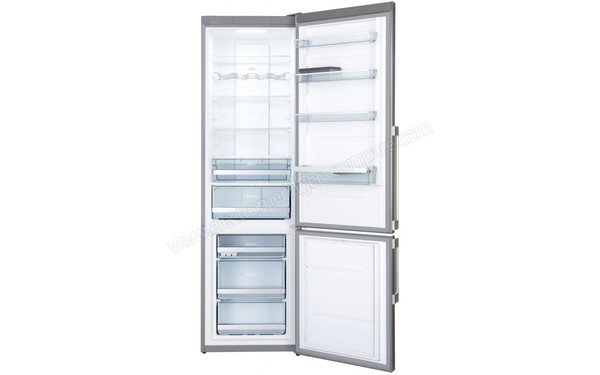 PANASONIC NR-BN34EX1-E - Vue de l'int&eacute;rieur vide