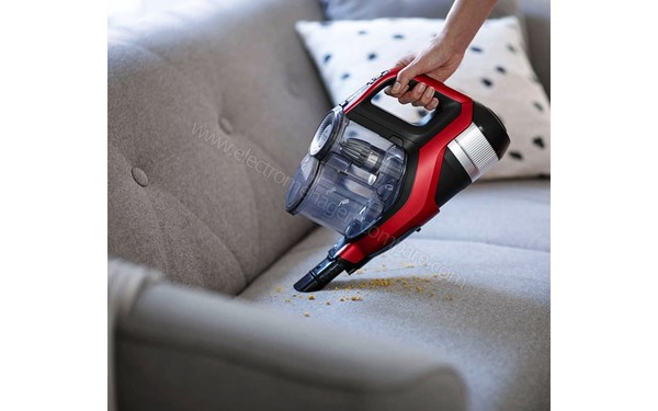 PHILIPS FC6823/01 - Vue 3/4 droite aspirateur &agrave; main