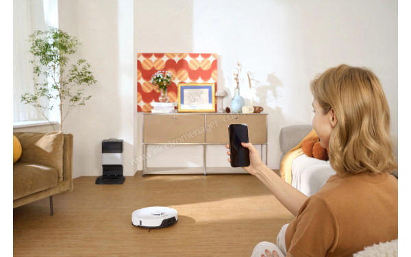 ROBOROCK S8+ Blanc - Mise en situation (cr&eacute;dit : Boulanger)