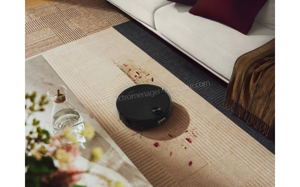 ROBOROCK Saros 20 Flow Complete Noir - Mise en situation