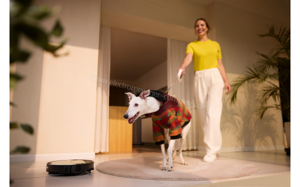 ROBOROCK Saros Z70 R&D Argent - Mise en situation