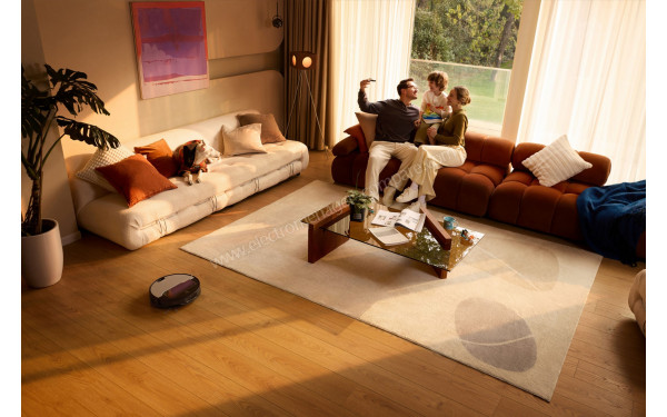 ROBOROCK Saros Z70 R&D Argent - Mise en situation