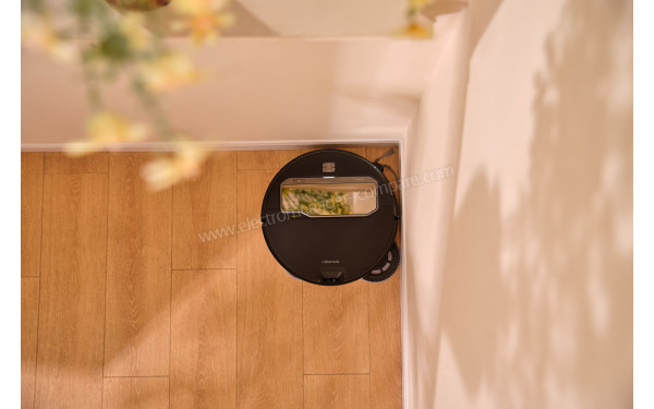 ROBOROCK Saros Z70 R&D Noir - Mise en situation