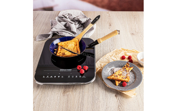 ROMMELSBACHER CTS 2000/IN - Mise en situation