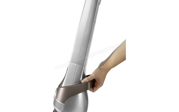 ROWENTA RH8929WO - Vue de la poign&eacute;e de transport