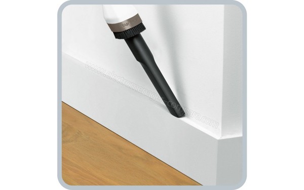 ROWENTA RH9089WO - Mise en situation avec suceur fente (cr&eacute;dit : Darty)