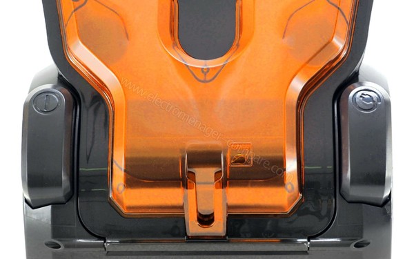 ROWENTA RO6679.11 - Commandes &agrave; pied (cr&eacute;dit : Darty)